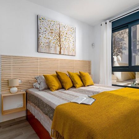 Apartamento Deluxe Con Piscina, Terraza & Parking Málaga Exteriör bild