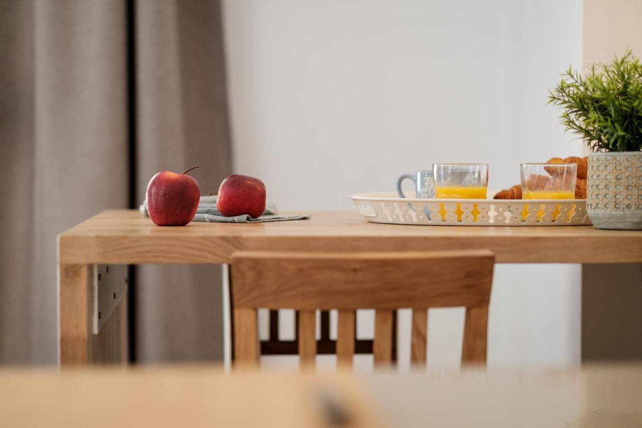 Apartamento Deluxe Con Piscina, Terraza & Parking Málaga Exteriör bild