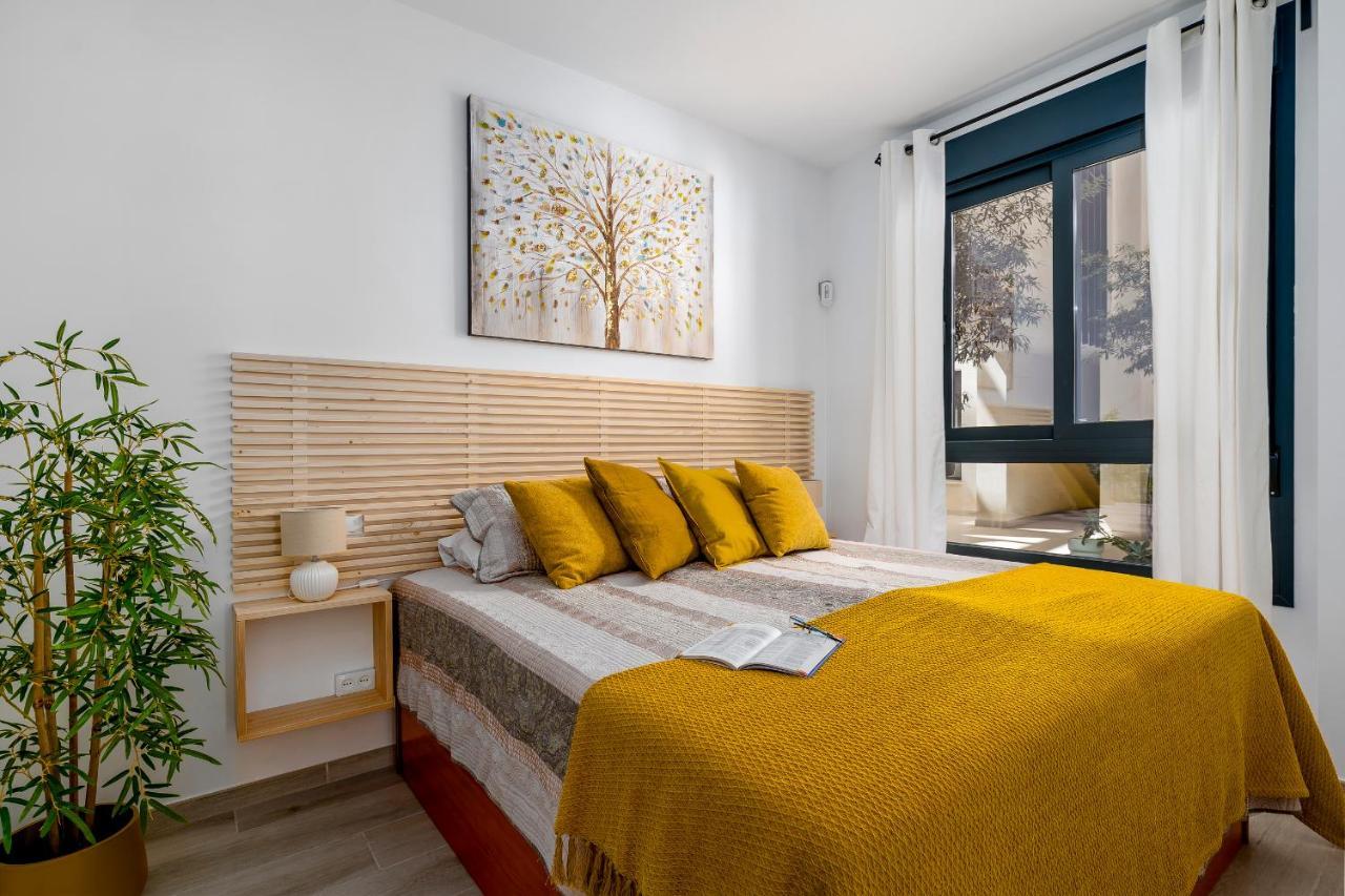 Apartamento Deluxe Con Piscina, Terraza & Parking Málaga Exteriör bild
