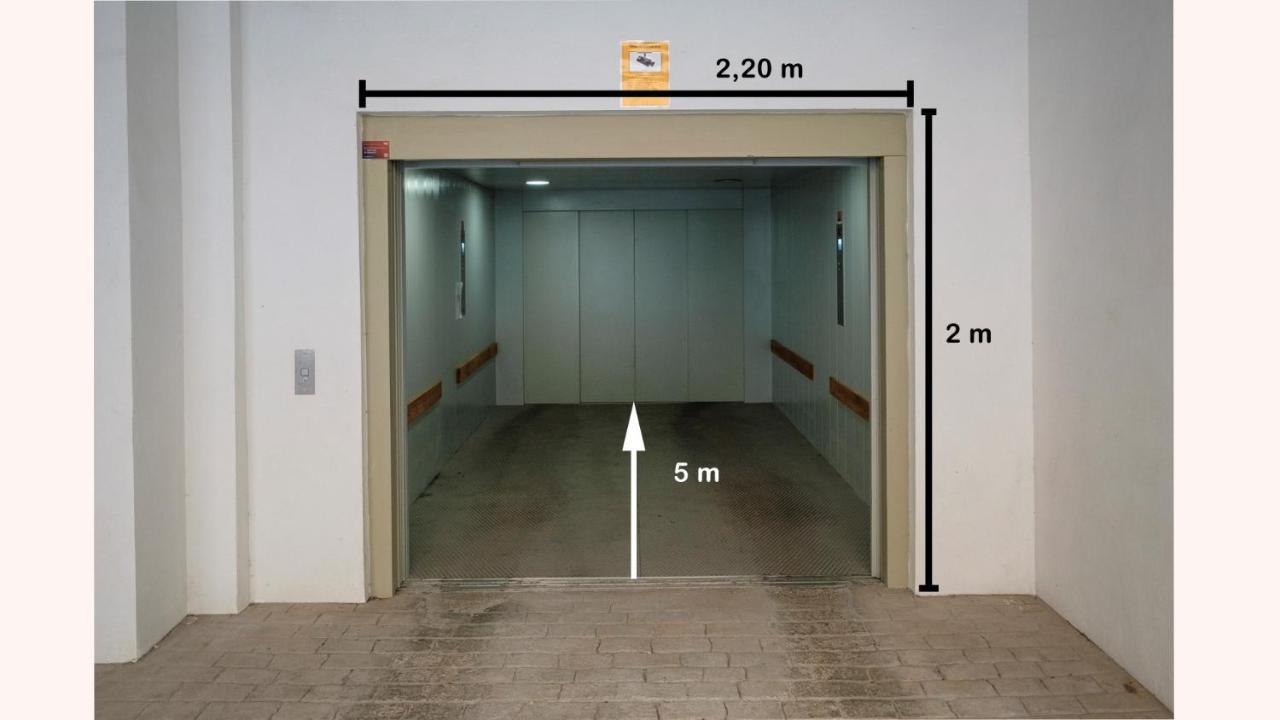Apartamento Deluxe Con Piscina, Terraza & Parking Málaga Exteriör bild