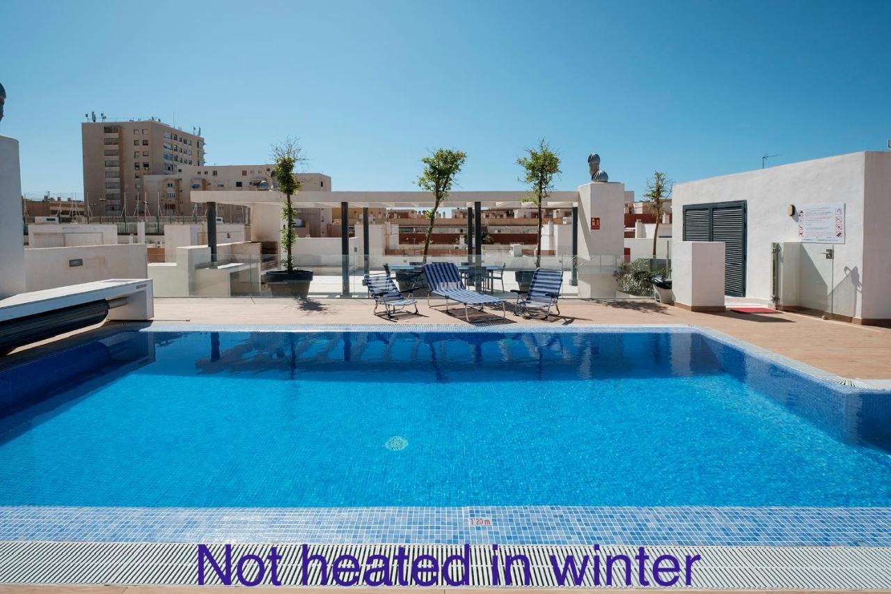 Apartamento Deluxe Con Piscina, Terraza & Parking Málaga Exteriör bild